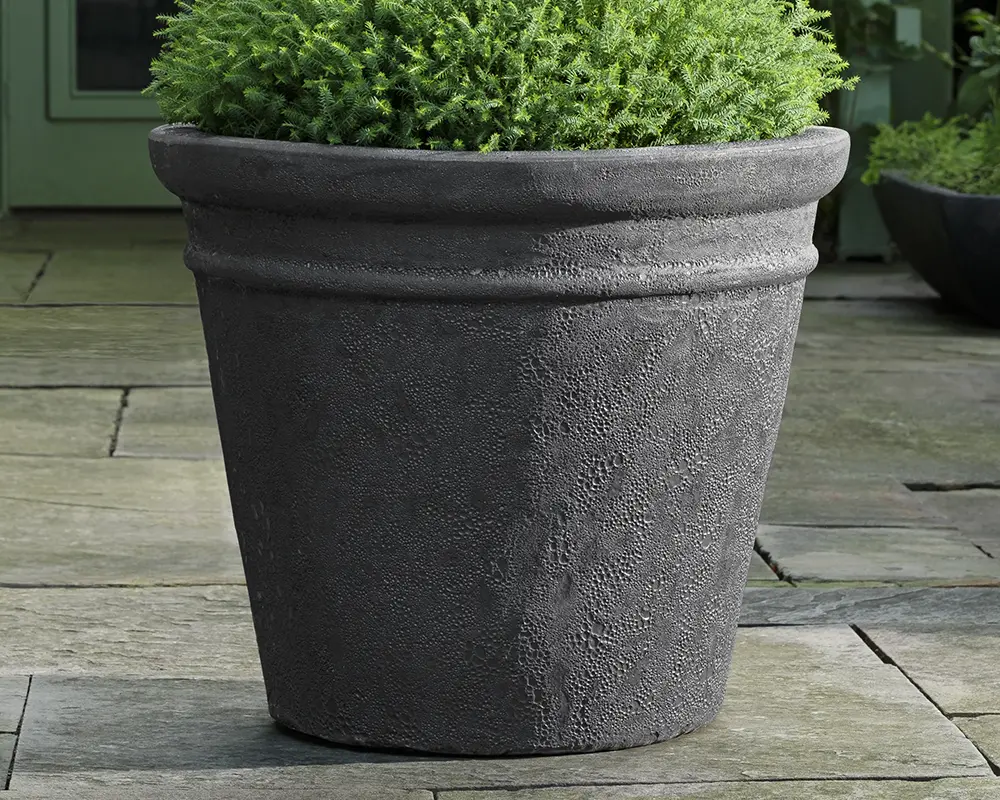 Marchand Planter Terracotta