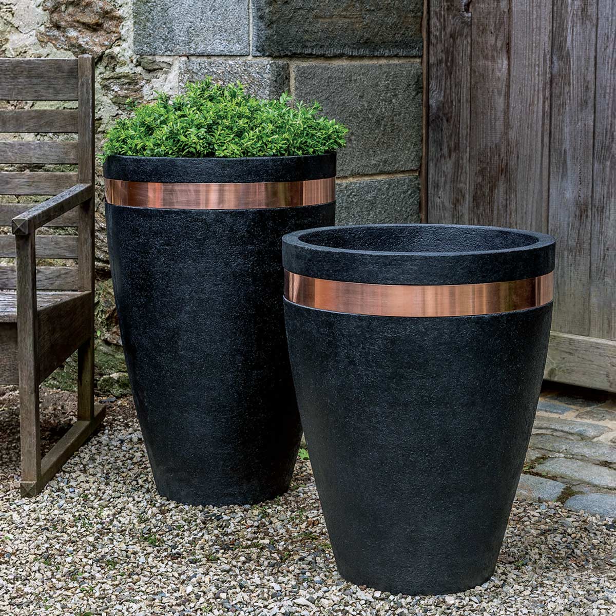 Moderne Tapered Planters Cast Stone In Nero Nuovo Finish