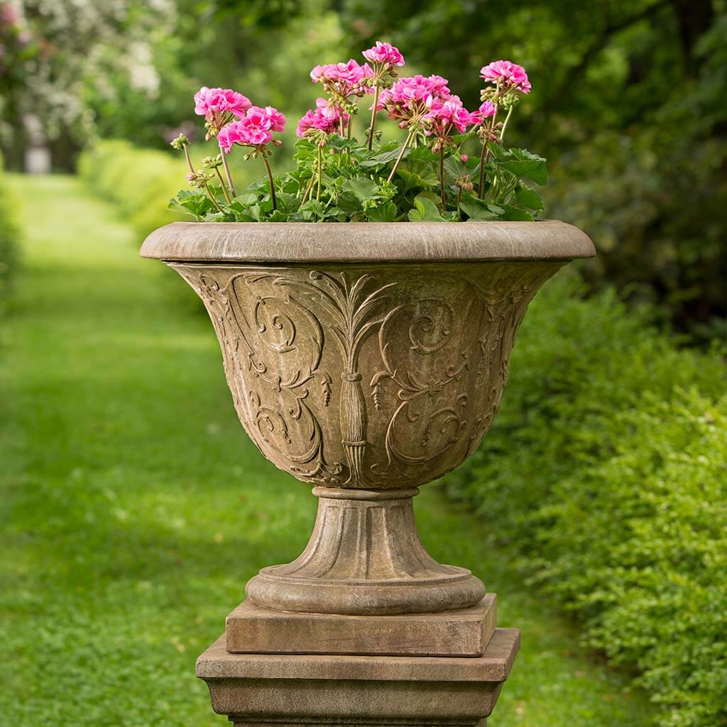 Palais Arabesque Urn (cast Stone In Aged Limestone)